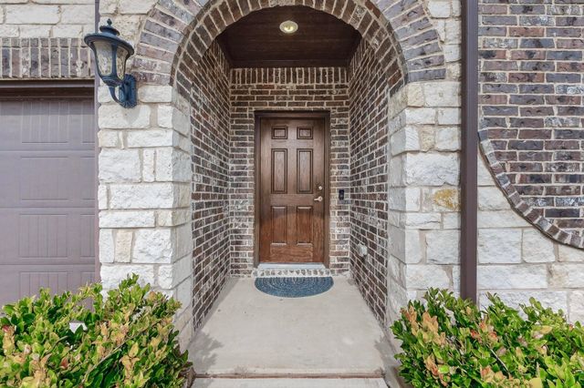 1261 Pleasant Knoll Trail, Aubrey, TX 76227