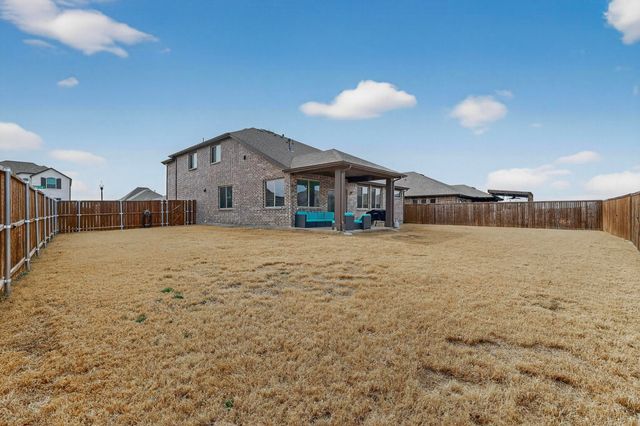 1261 Pleasant Knoll Trail, Aubrey, TX 76227