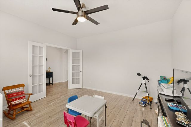 1261 Pleasant Knoll Trail, Aubrey, TX 76227