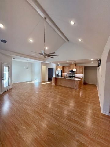 3533 Leesburg Path, Bryan, TX 77808