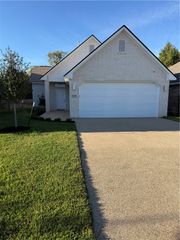 3533 Leesburg Path, Bryan, TX 77808