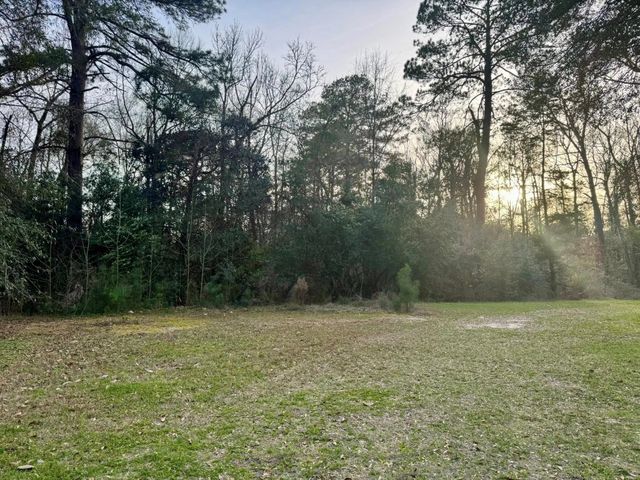 370 Johnson Street, Woodville, TX 75979