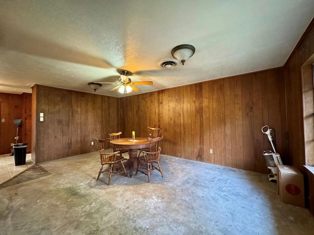 370 Johnson Street, Woodville, TX 75979