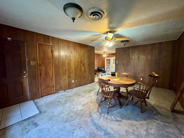 370 Johnson Street, Woodville, TX 75979