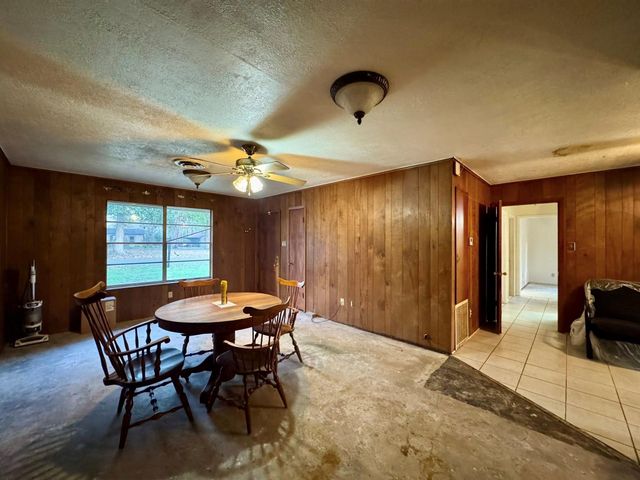 370 Johnson Street, Woodville, TX 75979