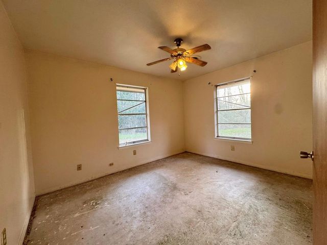 370 Johnson Street, Woodville, TX 75979