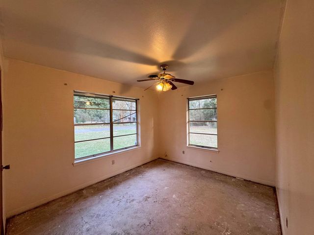 370 Johnson Street, Woodville, TX 75979