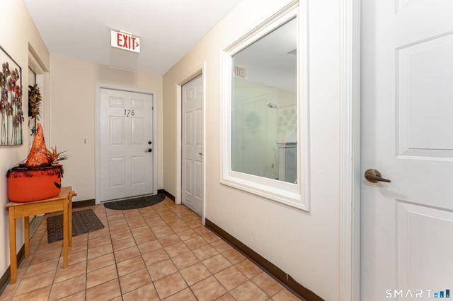 365 Mather Street 176, Hamden, CT 06514