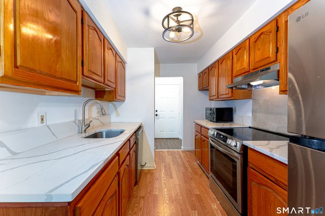 365 Mather Street 176, Hamden, CT 06514