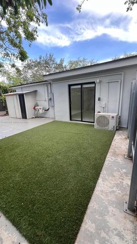 841 S 24th Avenue B, Hollywood, FL 33020