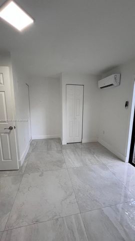 841 S 24th Avenue B, Hollywood, FL 33020