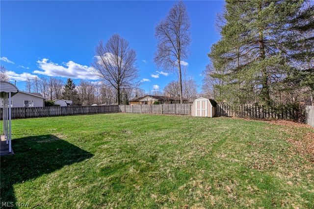 9102 Tanglewood Road, Macedonia, OH 44056