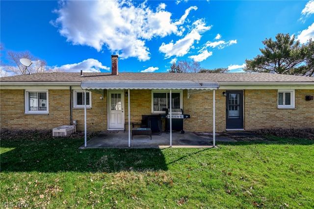 9102 Tanglewood Road, Macedonia, OH 44056