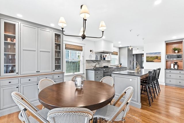 72 Stratford Road, Melrose, MA 02176