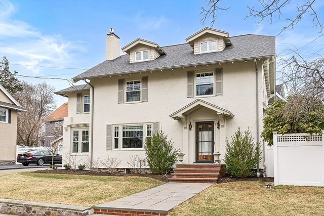 72 Stratford Road, Melrose, MA 02176