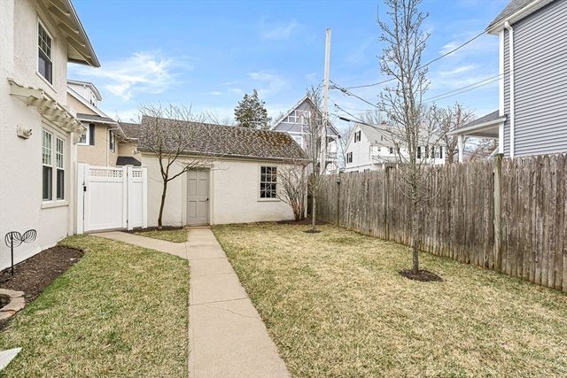 72 Stratford Road, Melrose, MA 02176