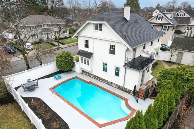 72 Stratford Road, Melrose, MA 02176