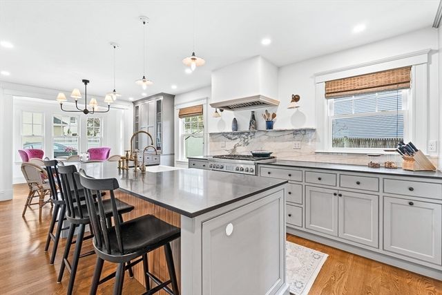 72 Stratford Road, Melrose, MA 02176