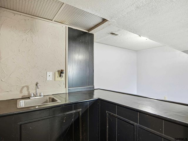 3302 Granada Parkway, Bellevue, NE 68123
