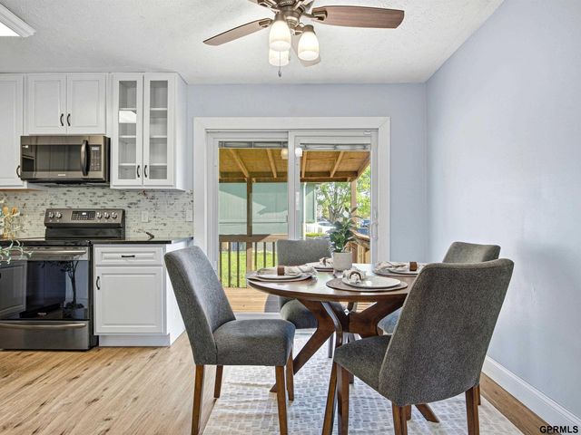 3302 Granada Parkway, Bellevue, NE 68123