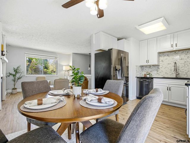 3302 Granada Parkway, Bellevue, NE 68123