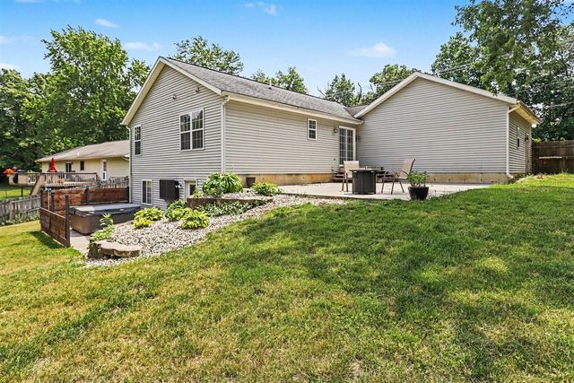 8836 Almena Drive, Kalamazoo, MI 49009