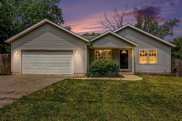 8836 Almena Drive, Kalamazoo, MI 49009
