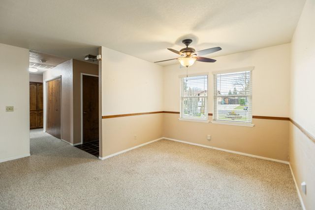 812 Woods Place, Exeter, CA 93221