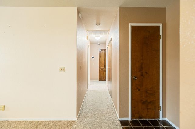 812 Woods Place, Exeter, CA 93221