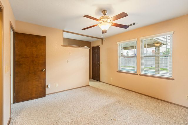 812 Woods Place, Exeter, CA 93221