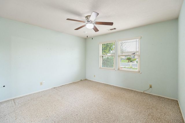 812 Woods Place, Exeter, CA 93221