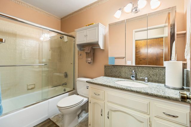 812 Woods Place, Exeter, CA 93221