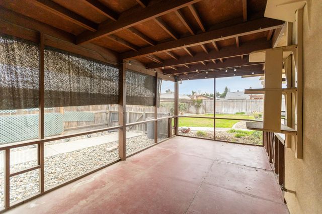 812 Woods Place, Exeter, CA 93221