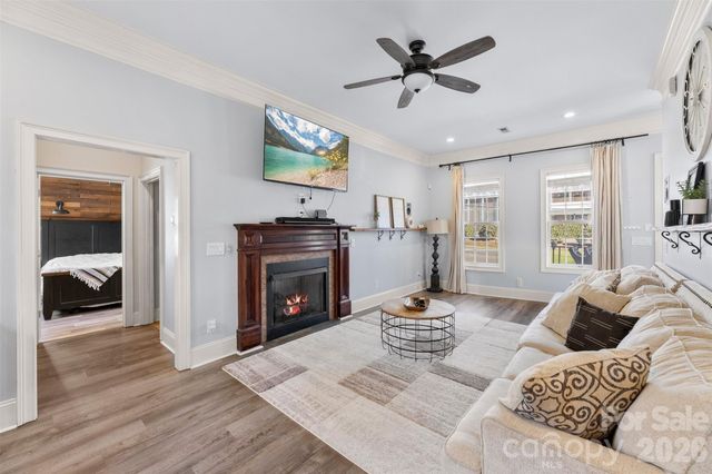 102 Savannahs Way, Kings Mountain, NC 28086