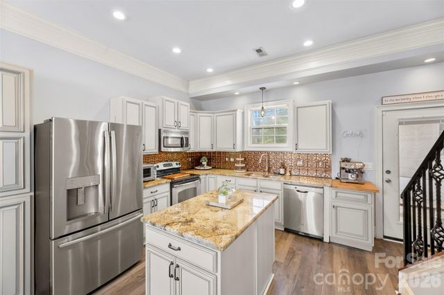 102 Savannahs Way, Kings Mountain, NC 28086