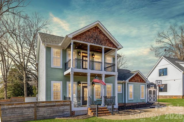 102 Savannahs Way, Kings Mountain, NC 28086