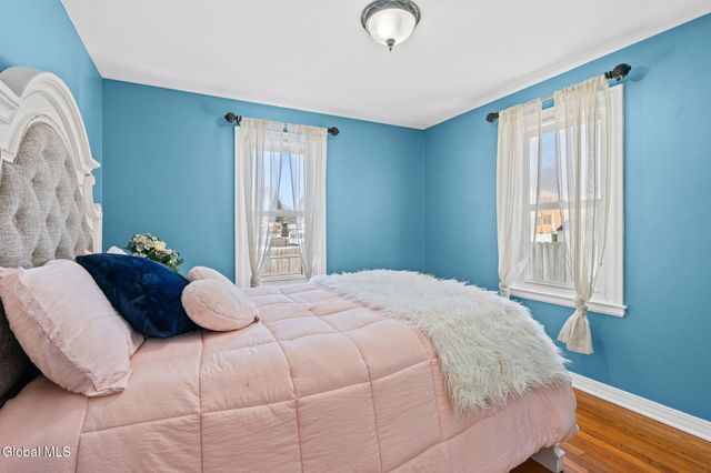 28 Rooney Avenue, Colonie, NY 12205