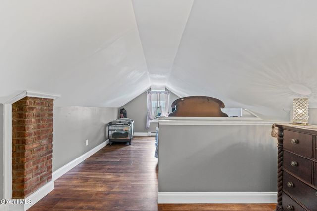 28 Rooney Avenue, Colonie, NY 12205