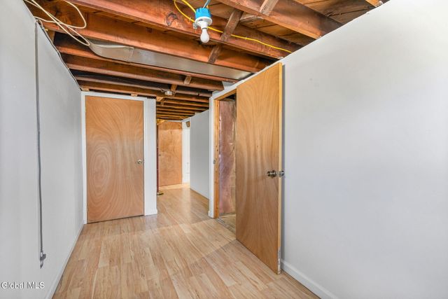 28 Rooney Avenue, Colonie, NY 12205