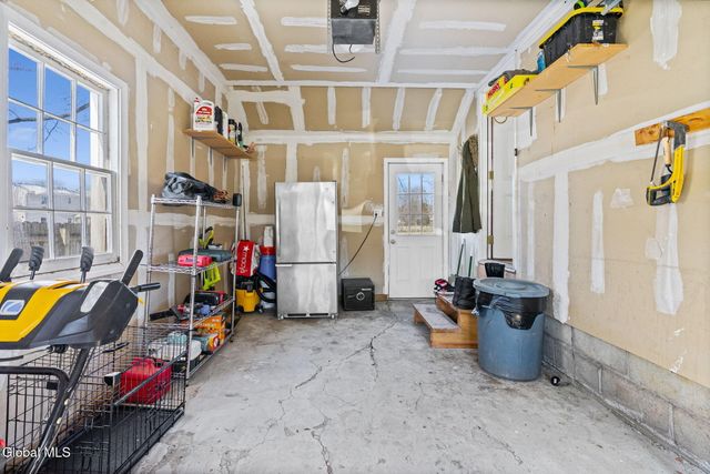 28 Rooney Avenue, Colonie, NY 12205