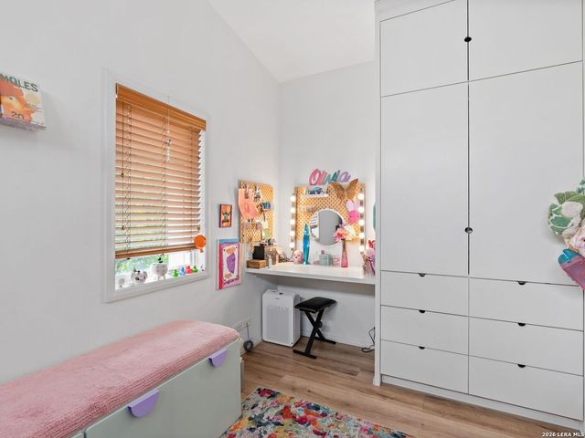 325 LAVACA ST, San Antonio, TX 78210