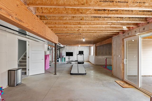3717 N BIRCHWOOD Avenue, Davenport, IA 52806