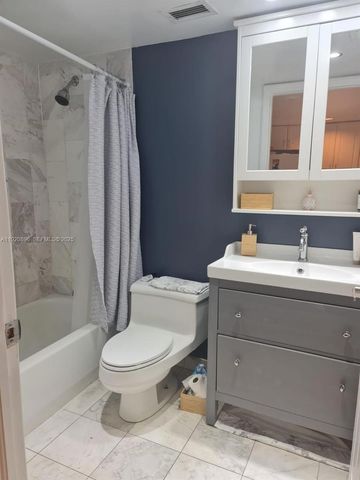 999 Brickell Bay Dr 206, Miami, FL 33131