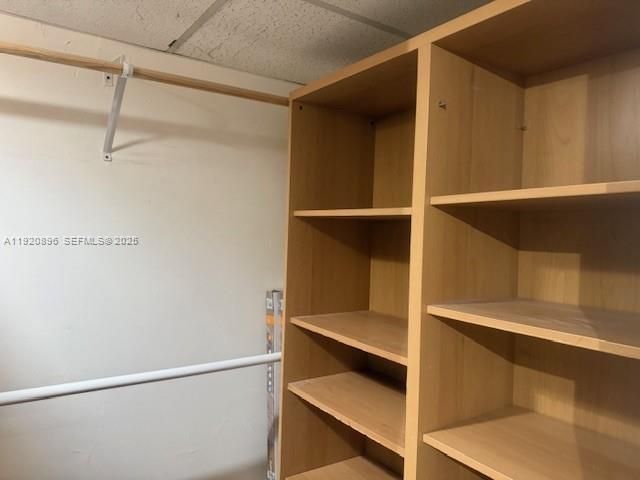 999 Brickell Bay Dr 206, Miami, FL 33131