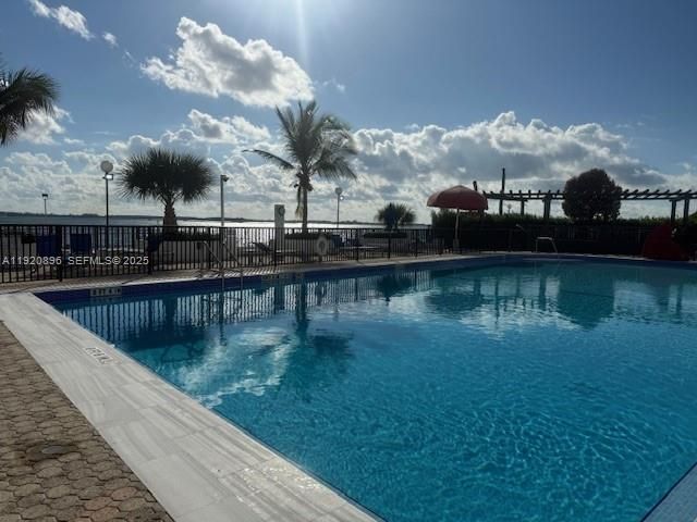 999 Brickell Bay Dr 206, Miami, FL 33131