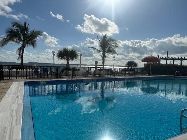 999 Brickell Bay Dr 206, Miami, FL 33131