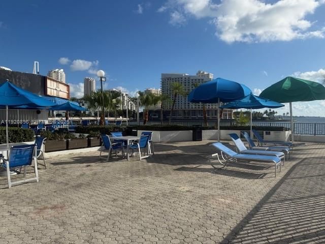 999 Brickell Bay Dr 206, Miami, FL 33131
