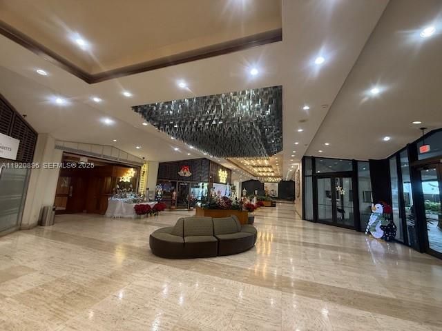 999 Brickell Bay Dr 206, Miami, FL 33131