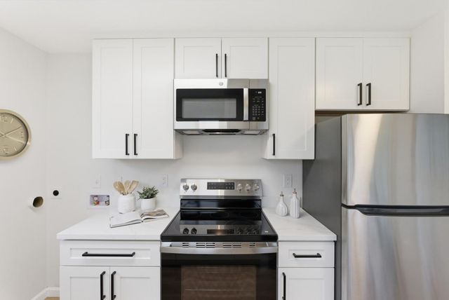 430 - 432 Waddington Avenue, Sunnyvale, CA 94085