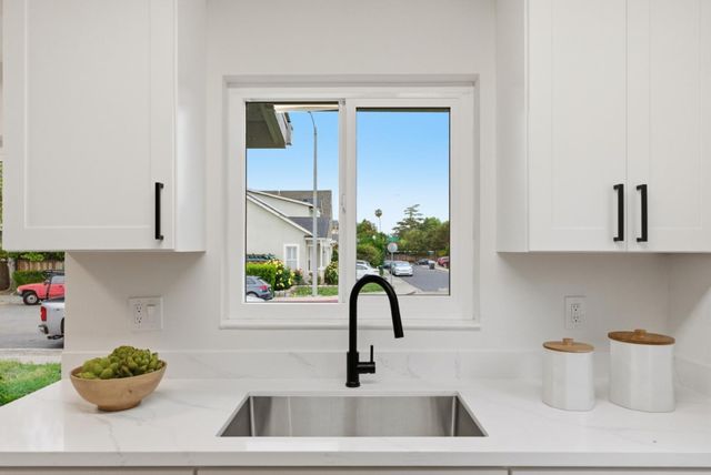 430 - 432 Waddington Avenue, Sunnyvale, CA 94085